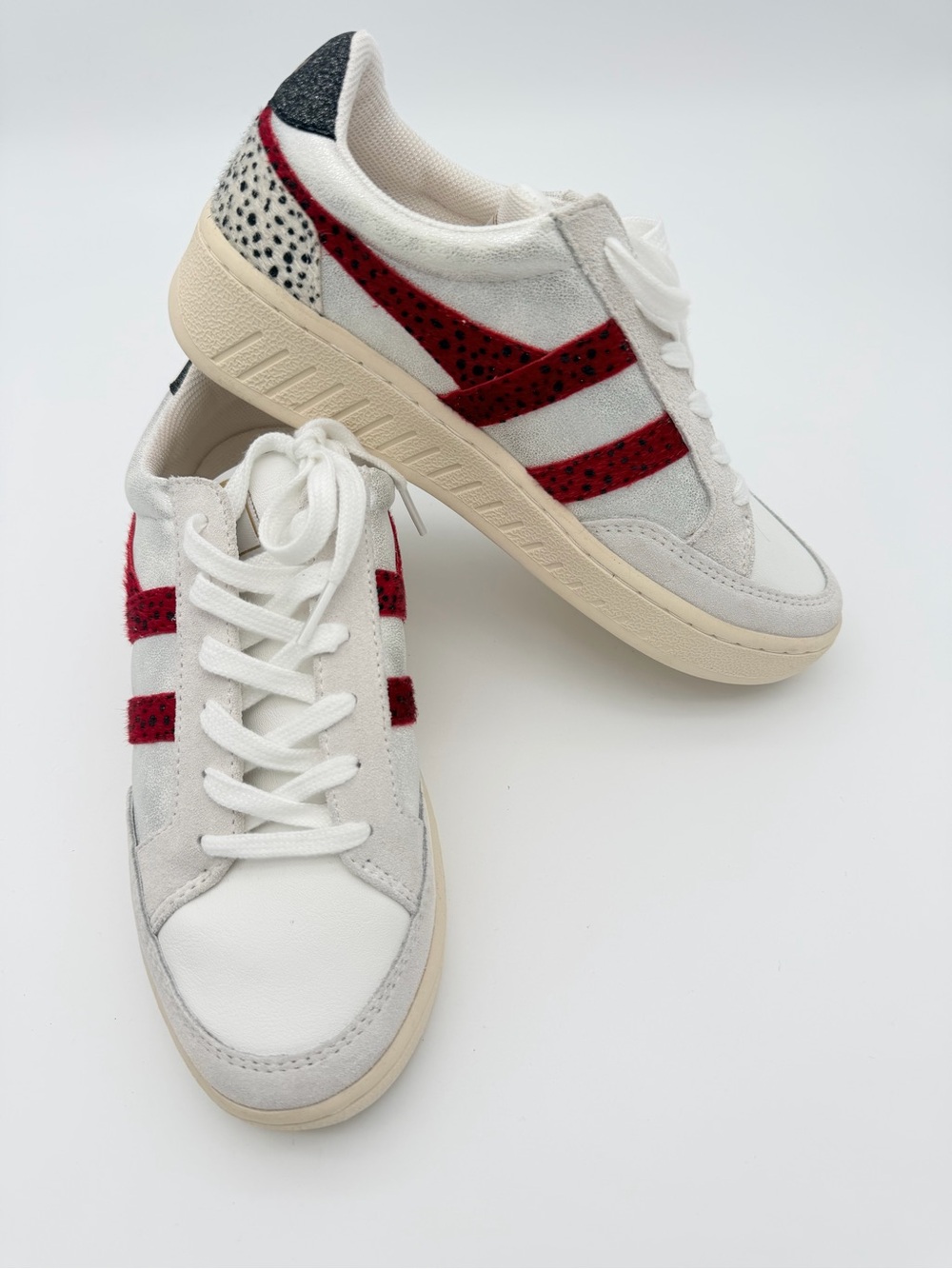 Gola Super Slam Women’s White Suede Leather Sneakers Red Accent Stripes Sz 7